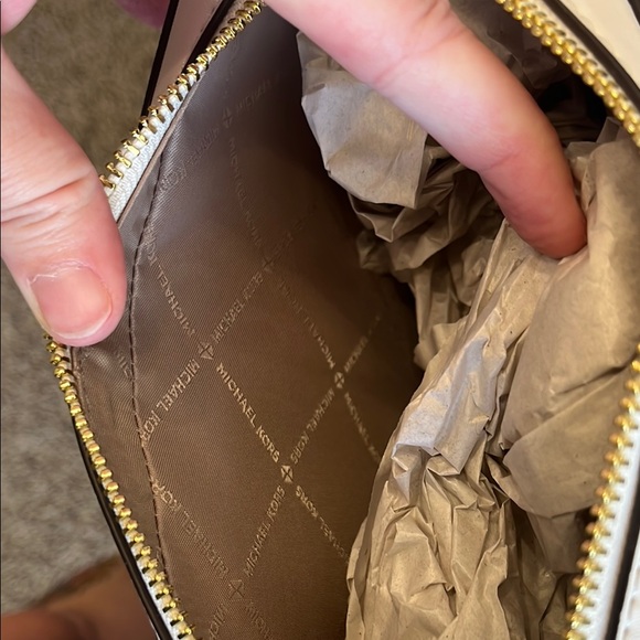 Michael Kors Cream Monogram Shoulder Bag - Picture 8 of 14